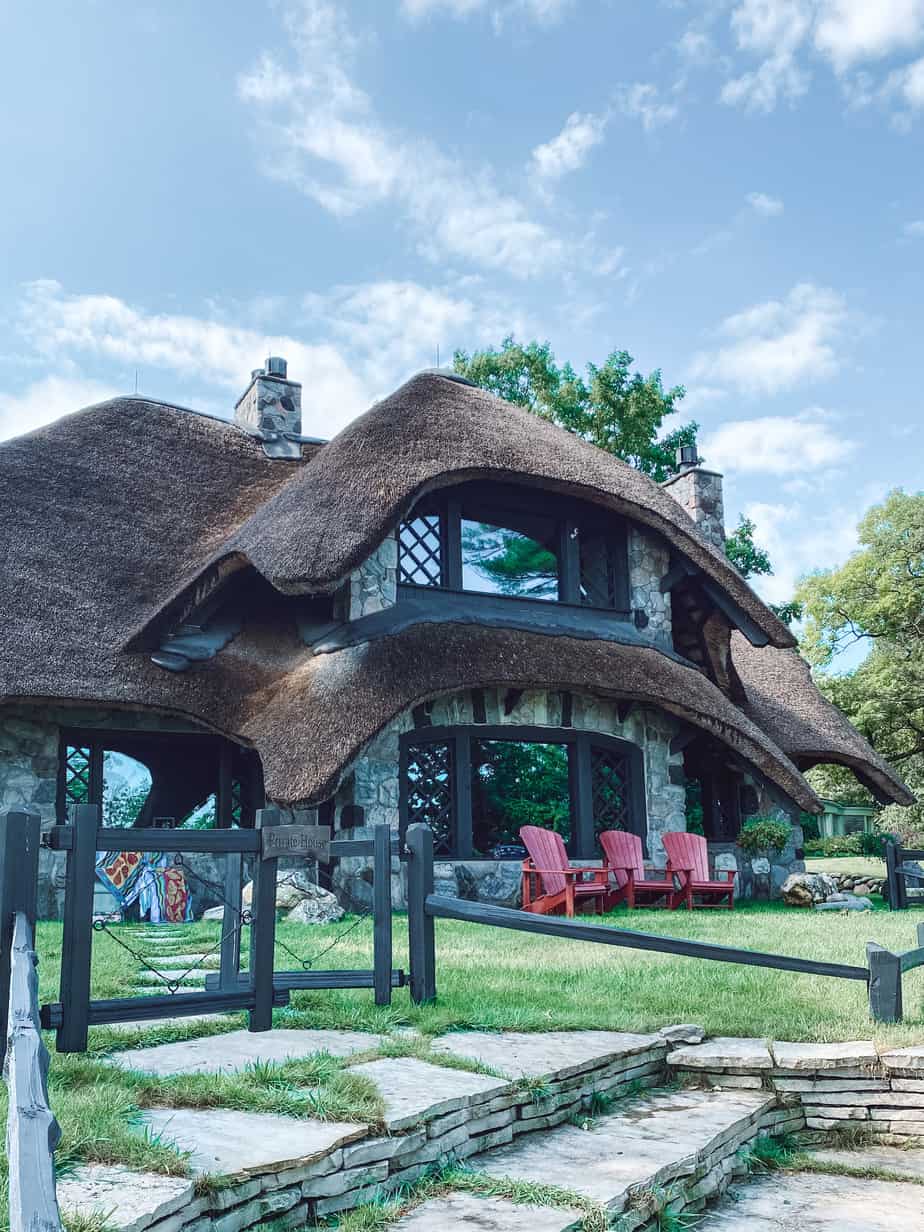 6 Adorable Charlevoix Mushroom Houses You Need To Stay In   Charlevoix Mushroom Houses 12 