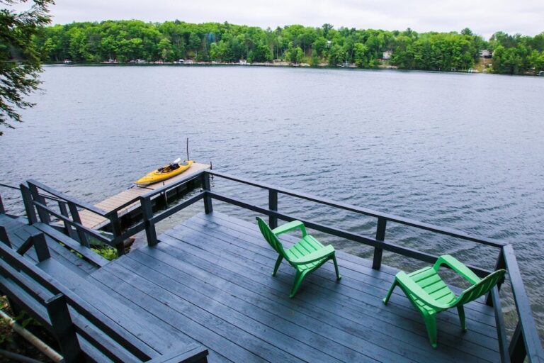 23 Most Romantic Cabins In Michigan (Perfect For A Couples Getaway!)